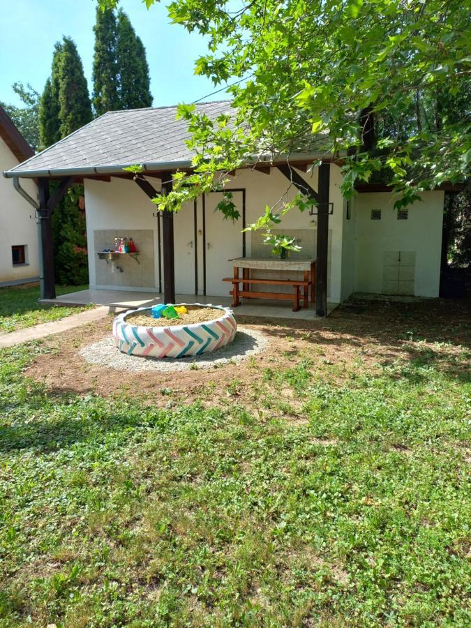 Helena Apartman Cserszegtomaj Zewnętrze zdjęcie