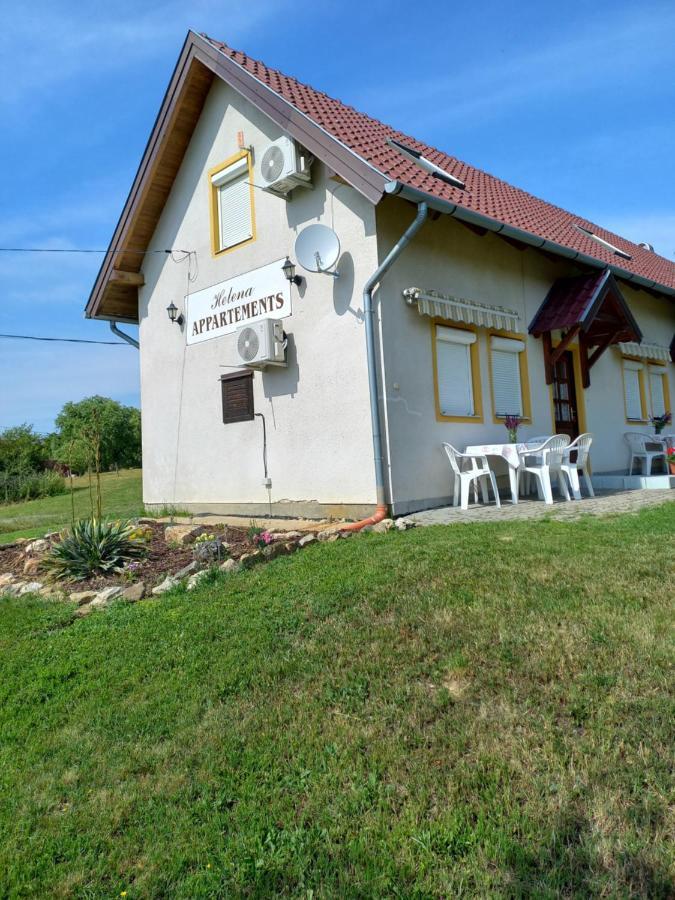 Helena Apartman Cserszegtomaj Zewnętrze zdjęcie